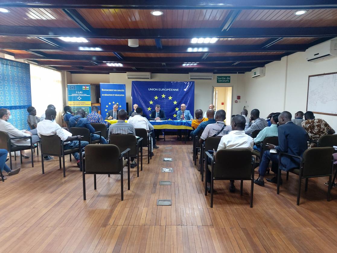 L’UNION EUROPÉENNE POURSUIT SON SOUTIEN EN FAVEUR DES EFFORTS DE PAIX ET DU DIALOGUE POLITIQUE EN RÉPUBLIQUE CENTRAFRICAINE