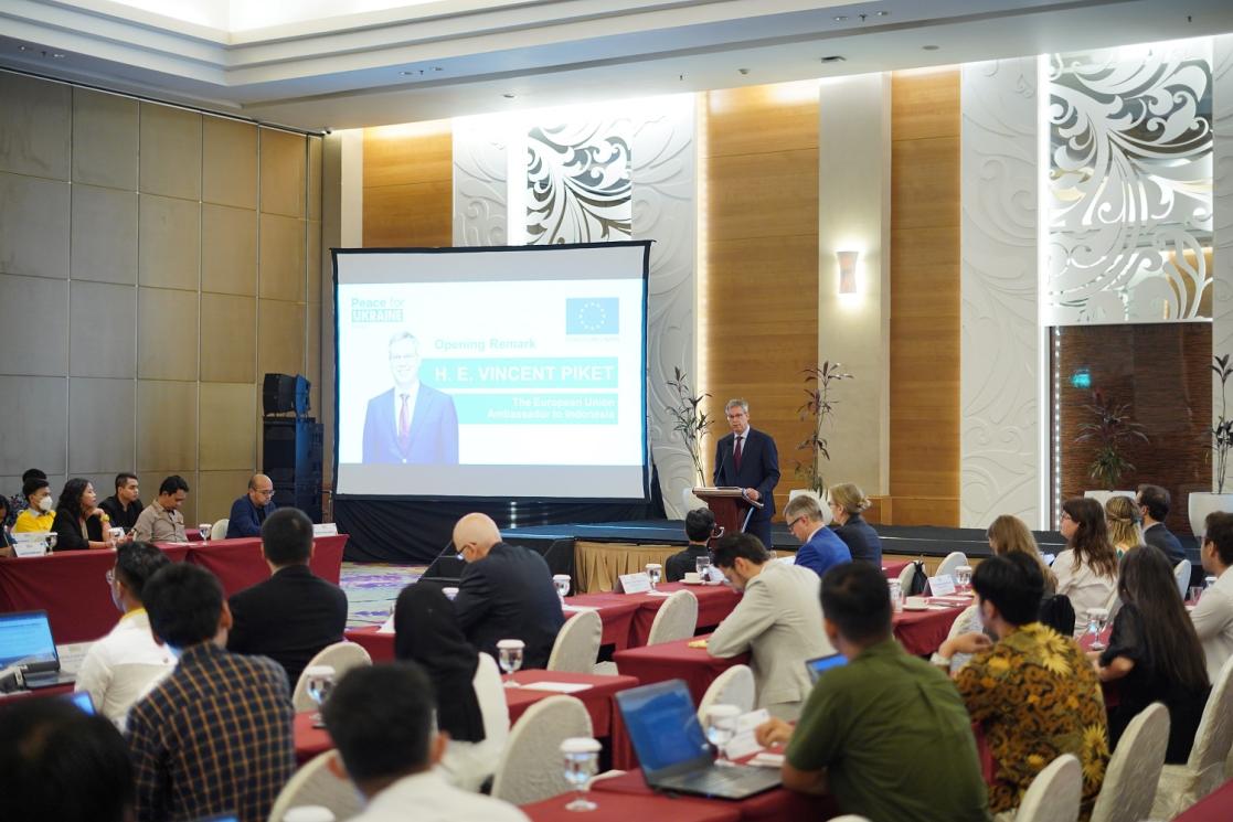 Vincent Piket at Peace4Ukraine Forum