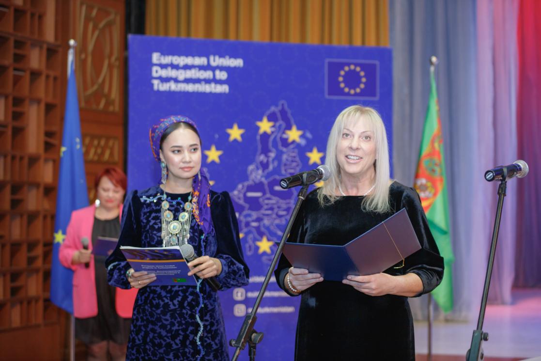 H.E. Ms Beata Peksa, the Ambassador of the European Union in Turkmenistan giving an opening speech