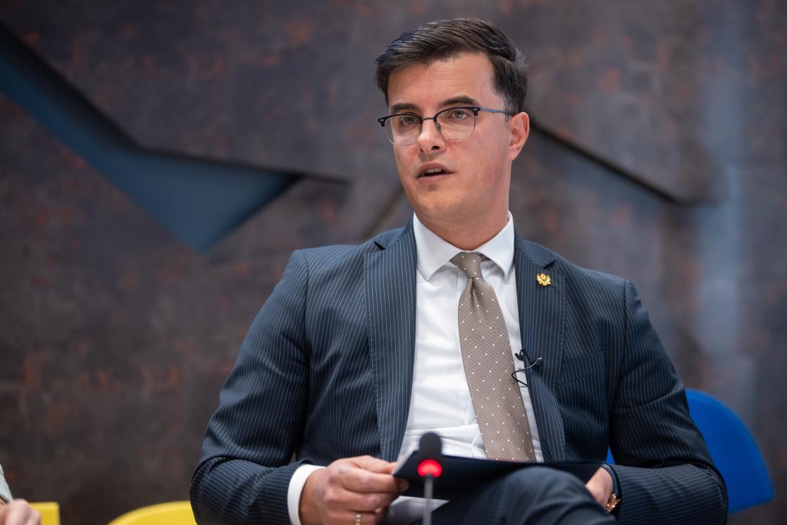 Minister of internal affairs Šaranović sitting