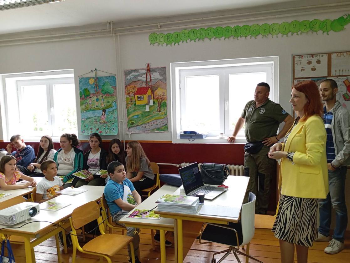 Pupils sitting in the classroom and listening to a Lecturer