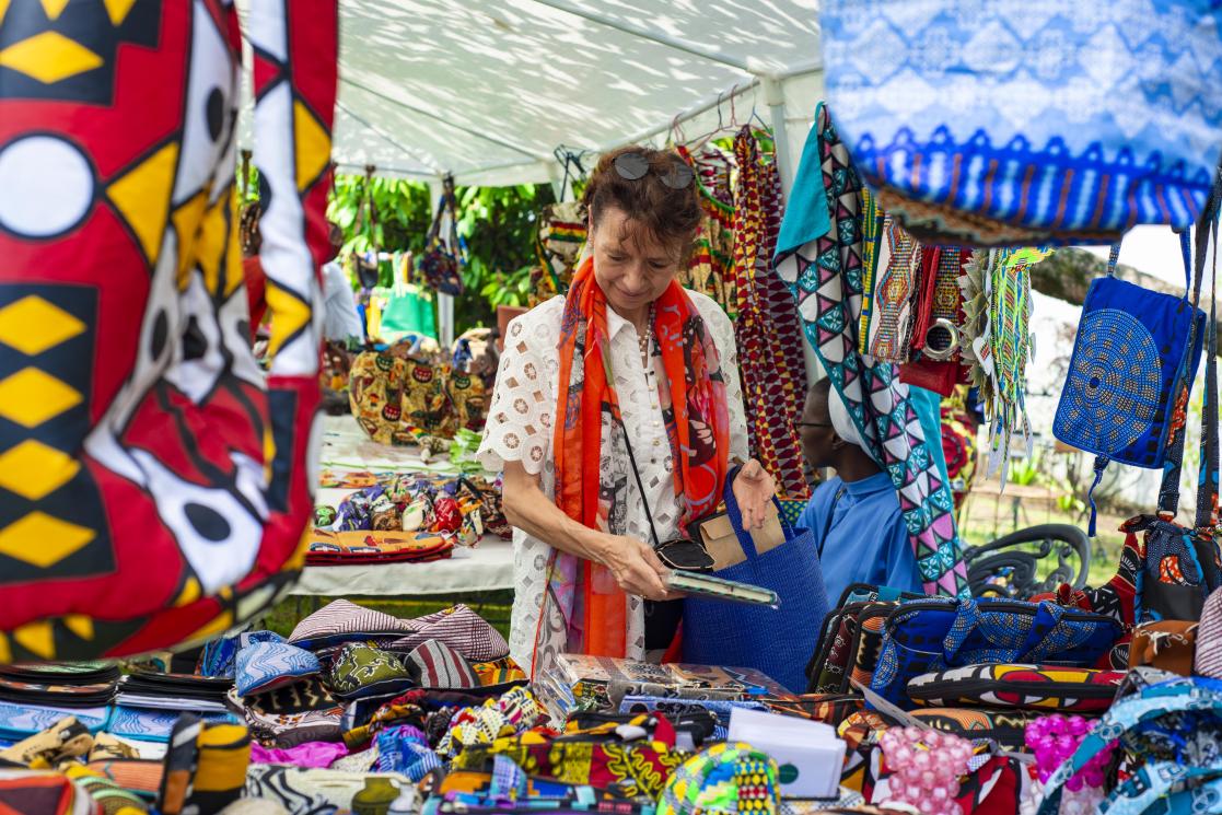 Stands marché solidaire