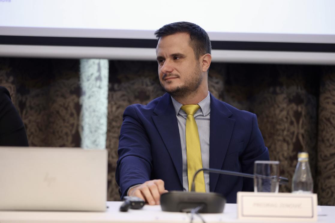 the Chief Negotiator of Montenegro with the European Union Predrag Zenović speaking at the press conference 