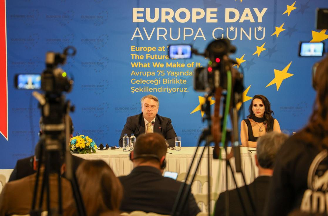 eu75