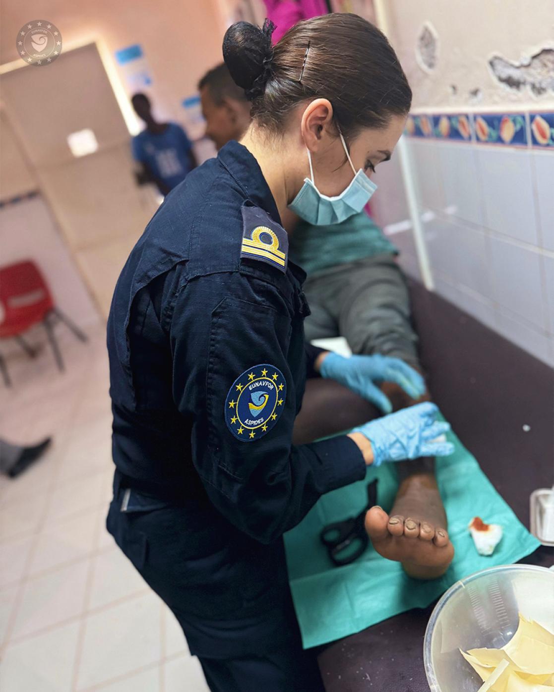 EUNAVFOR ASPIDES: Medical care to vulnerable communities