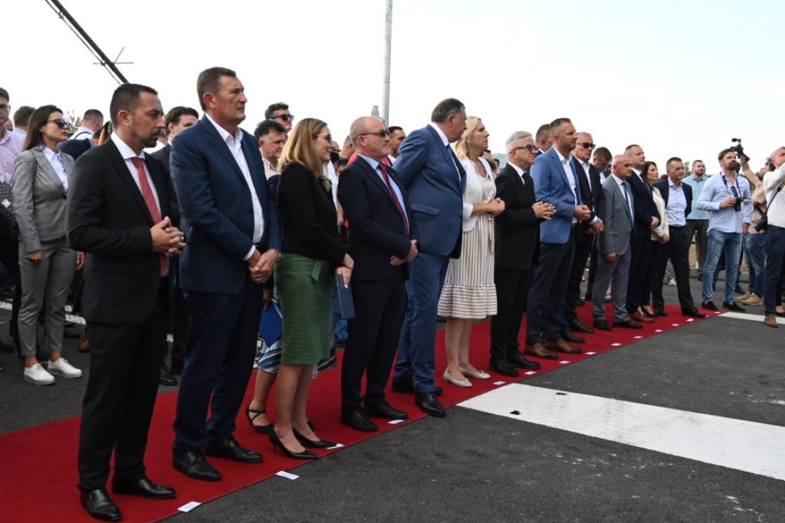 Opening of motorway section in Republika Srpska highlights benefits of EU infrastructure financing