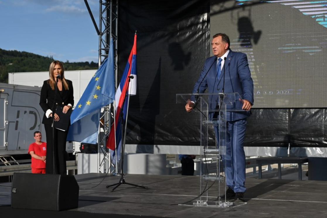 Opening of motorway section in Republika Srpska highlights benefits of EU infrastructure financing