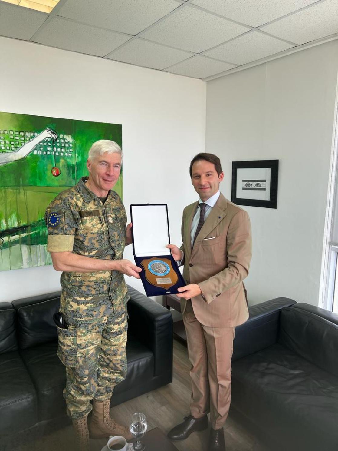 General Robert Brieger, Chairman of EU Military Committee, receiving an award