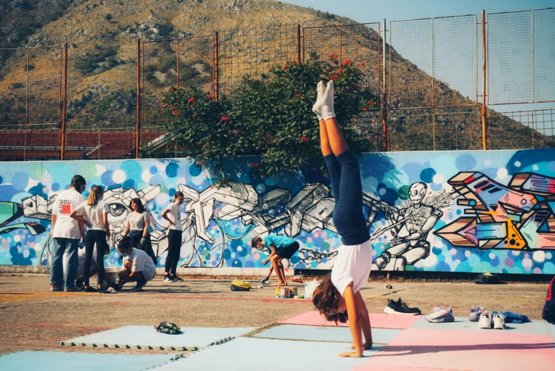 People doing gimnastics