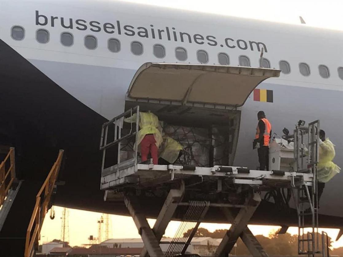 People loading an aircraft