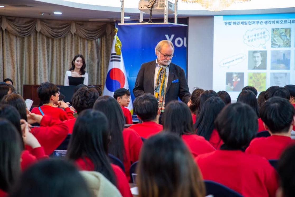 EU Ambassador Meets Students At Youth Ambassador Academy