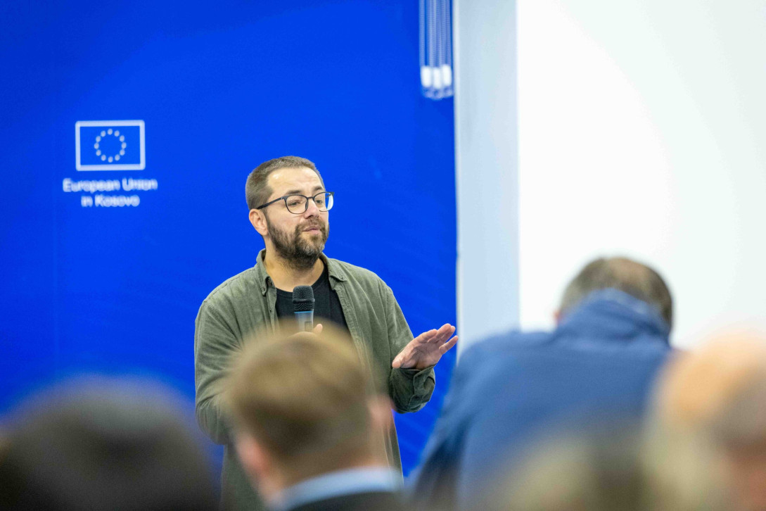 A World for Everyone and a New World for Xhemail Sllovinja