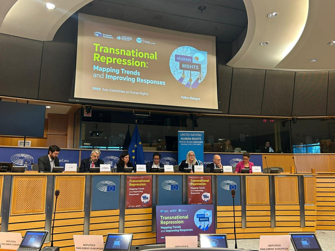 People talking during a workshop