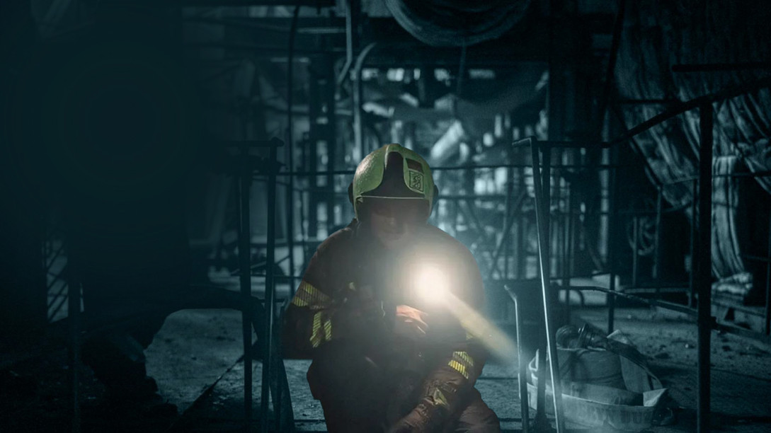 A worker fixing Ukrainian energy infrastructure