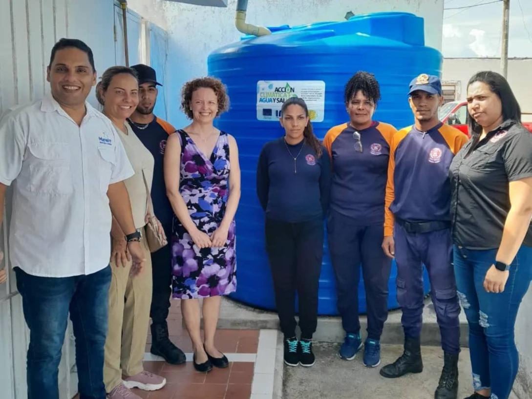 Inauguración tanques de agua en Maneiro (Nueva Esparta, Venezuela)
