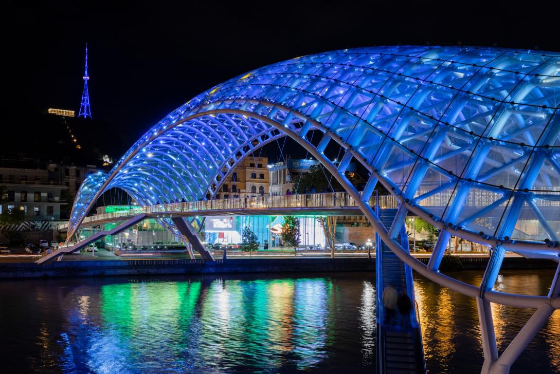 Peace bridge in EU colours
