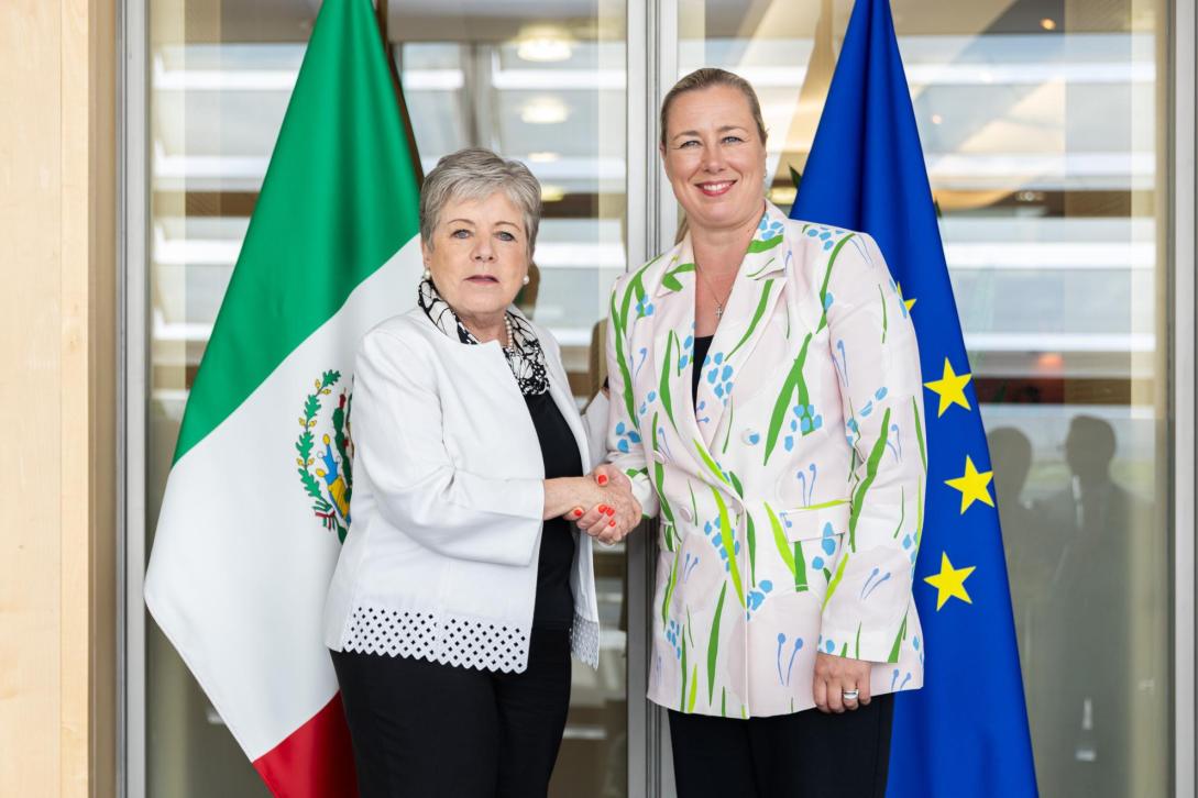 Alicia Bárcena and Jutta Urpilainen at EU-CELAC Summit