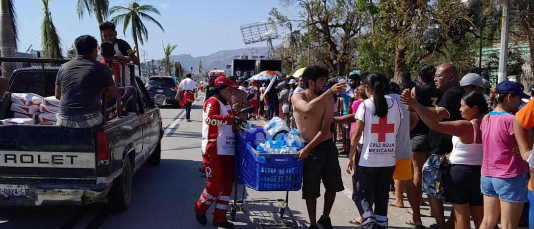Apoyo a población afectada por impacto del huracán Otis