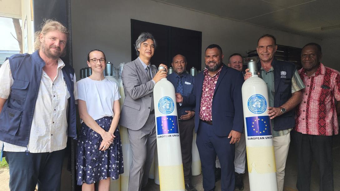 As a part of a EUR 22 M project funded by European Union to strengthen Health Systems in the Pacific, handover of an oxygen plant to Port Vila Hospital.
