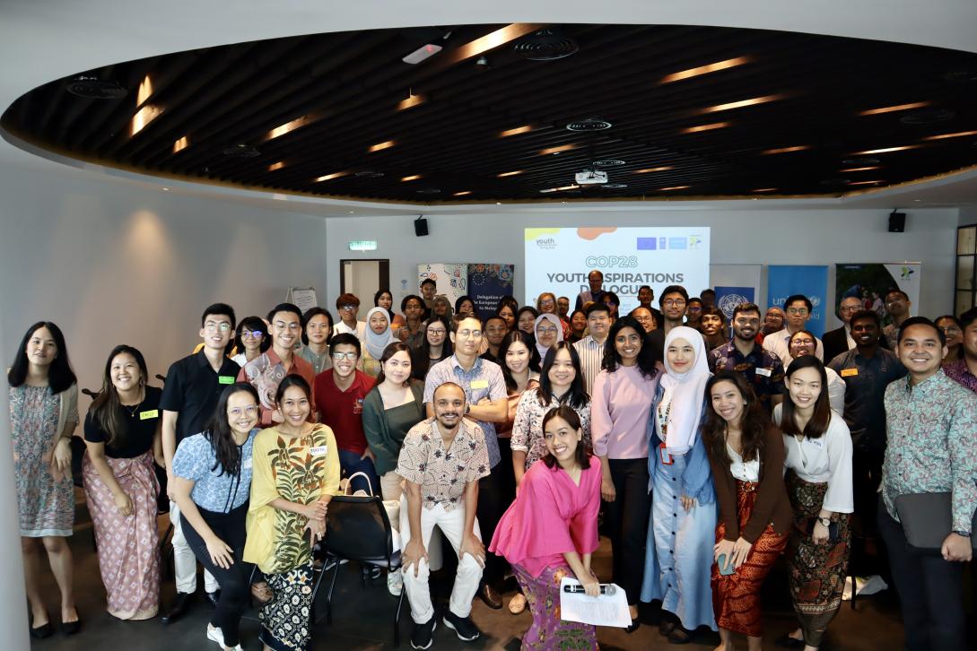 Group photo of young people at EU Delegation to Malaysia