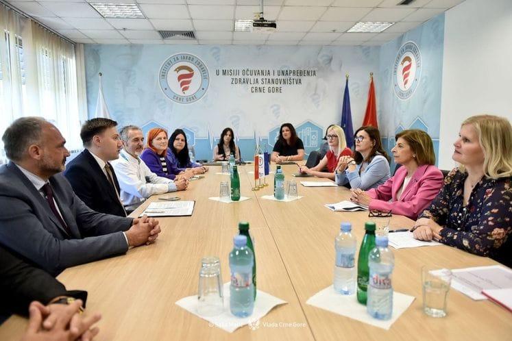 Representatives of the Ministry of Health Commissioner Kyriakides and representatives of EUD sitting