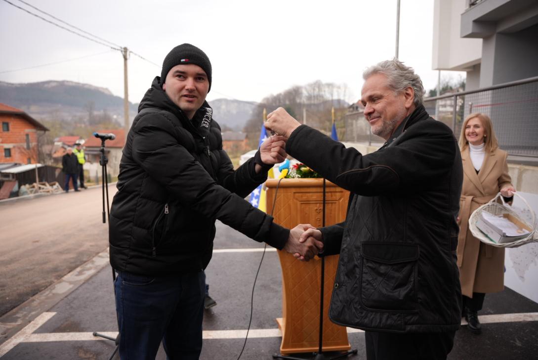 Nine families in Ključ received new homes as part of the EU-funded RHP