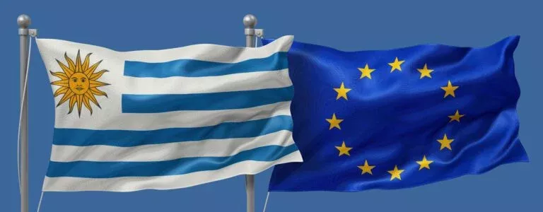 Banderas de Uruguay y la UE