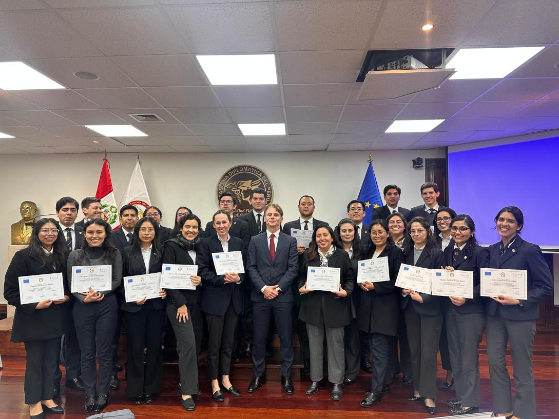 Diplomatic Training - Academia Diplomática del Perú