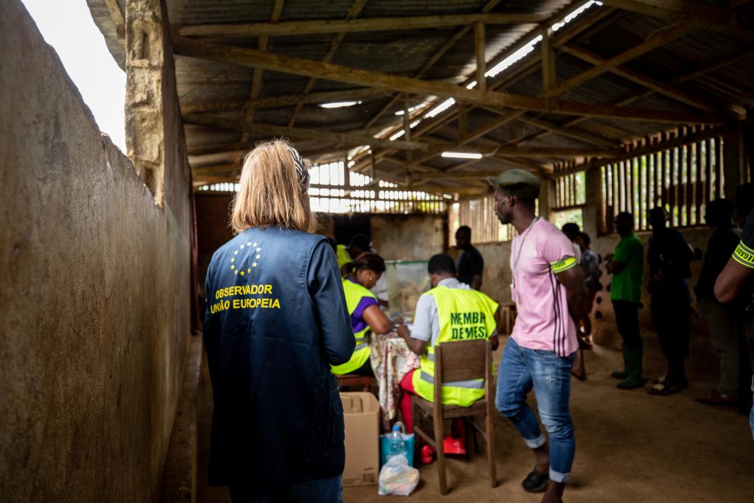 Chief Observer observing voting