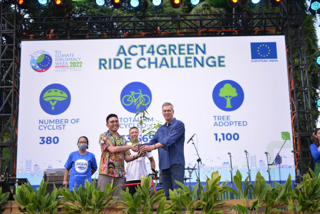 Green Gathering at the Park