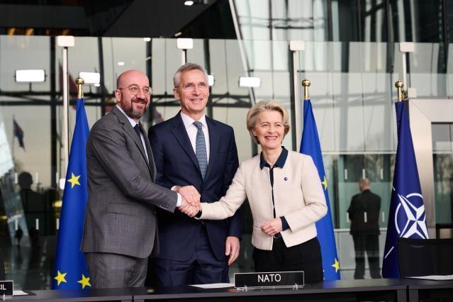 EU-NATO.jpg