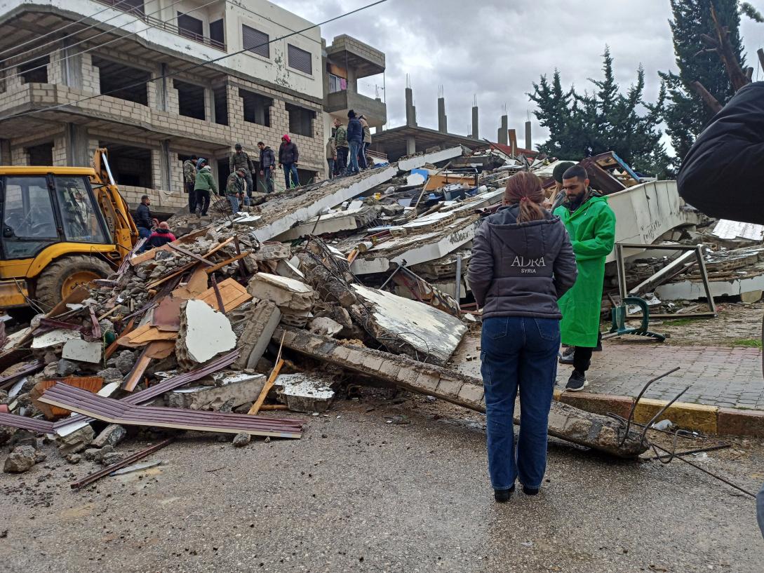 EU humanitarian partners are on the ground in Syria EU humanitarian partners are providing water, ready-to-eat rations, blankets and winter clothing.