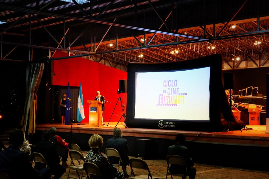 Palabras embajador ciclo cine Honduras