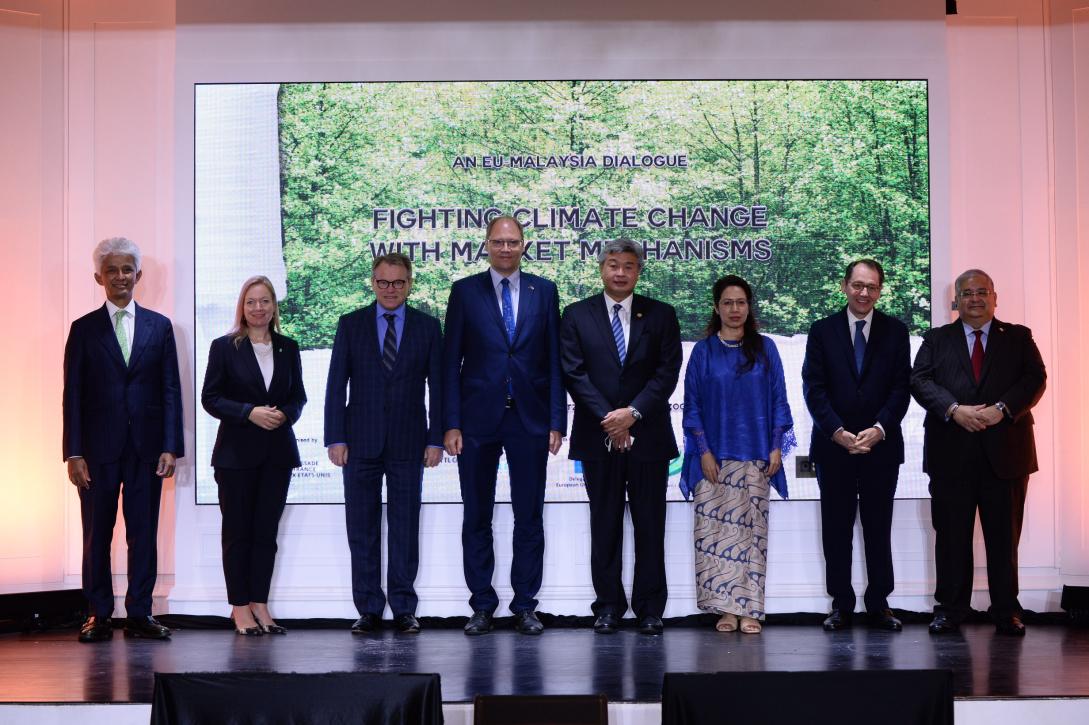 EU Malaysia Dialogue - Fighting Climate Change with Market MechanismsEU Malaysia Dialogue - Fighting Climate Change with Market Mechanisms group photo