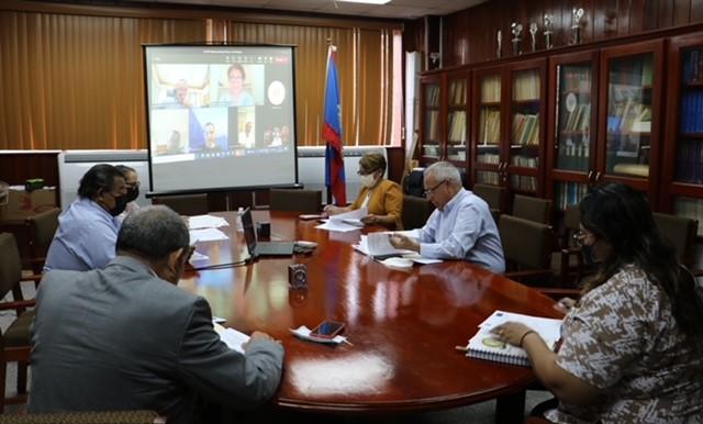 Mr Joseph Waight, Financial Secretary, leads the final steering committee meeting of the PFM project in Belize held on April 11
