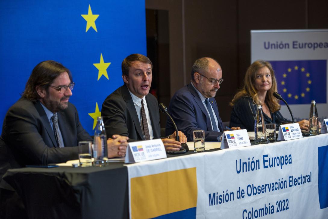 Rueda de prensa informe final moeuecol22