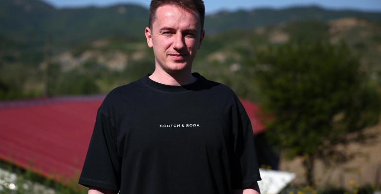 meivis albania