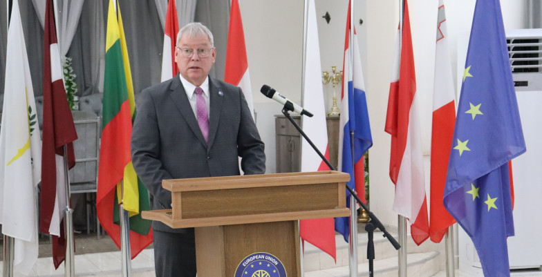 EUMA Head of Mission giving his speech at the Anniversary and Farewell event.