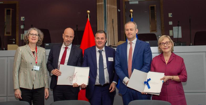 Initialing-Research-Agreement-EU-SCHWEIZ