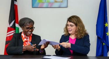 Regina Obam, PS Trade Kenya and Dora Correia, European Commission Director for Trade