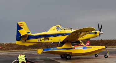 firefighting plane