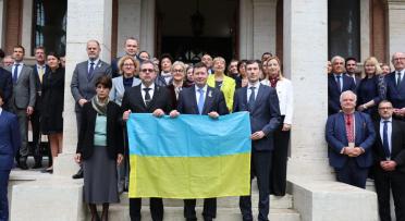 EU with Ukraine