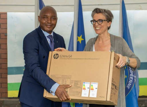 Remis 261 équipements informatiques