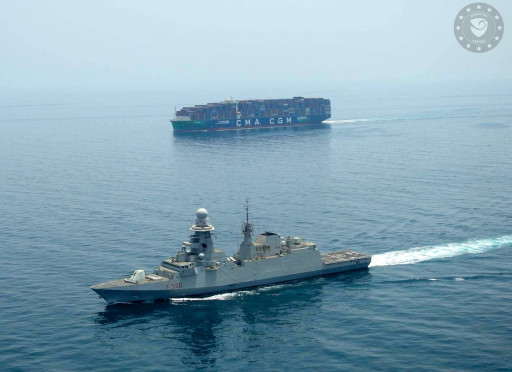 EUNAVFOR ASPIDES: Visit of Force Commander to a MV