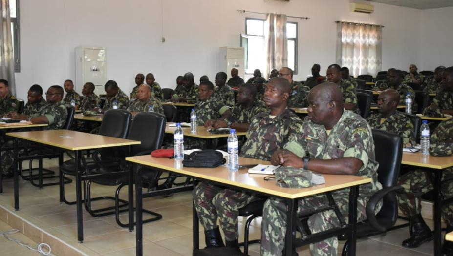 EUTM MOZ promotes a Cycle of Conferences at the FADM