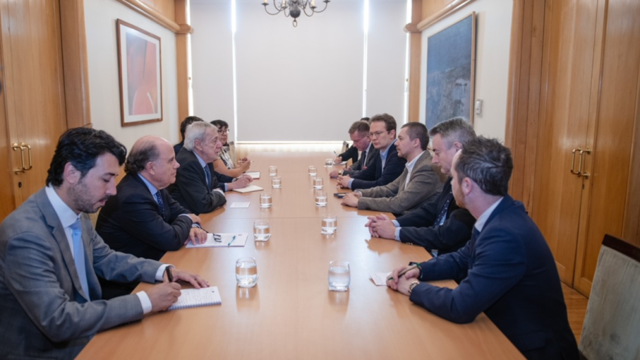Official meeting at a meeting table.