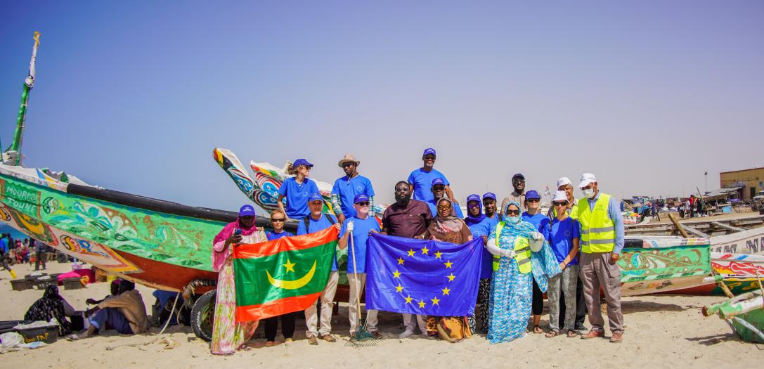 EU Beach Clean-up Mauritanie 2024 - Equipe UE, Big Baba, Aminetou Bilal et MPN