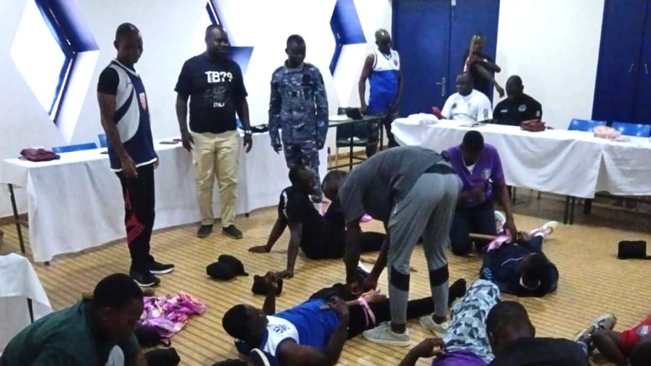 A training group in a first aid class. 