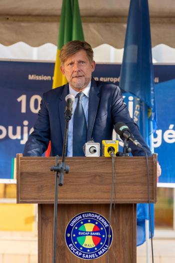 Person giving an speech