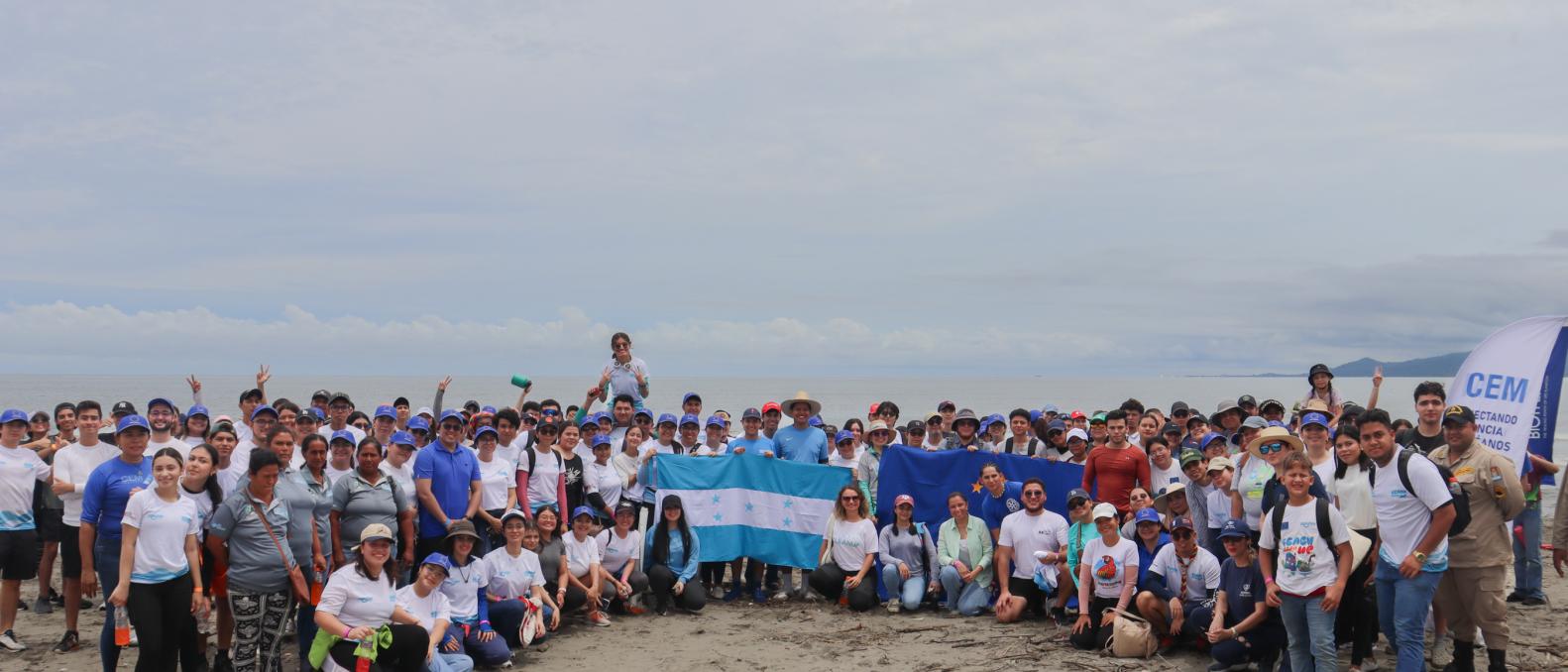 EUBeachCleanUp2025_Honduras5